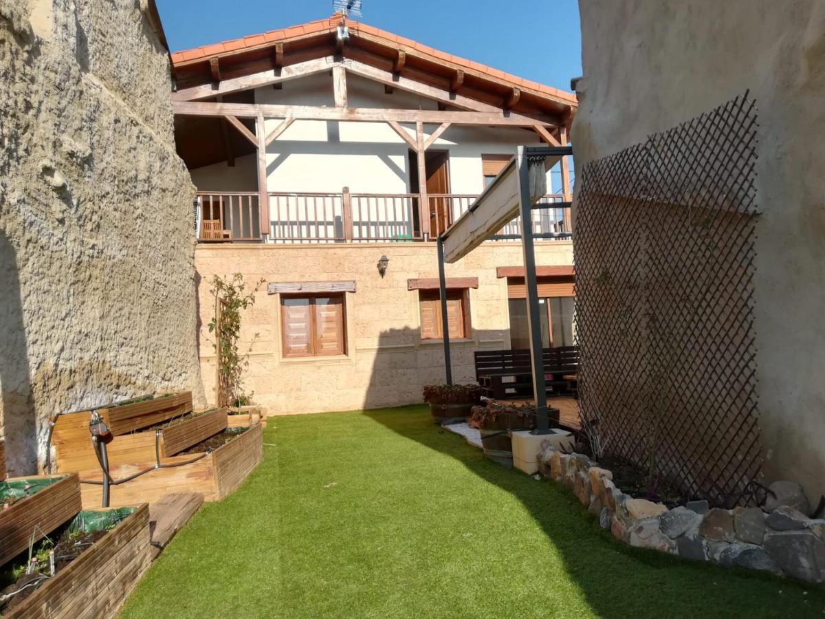 Casa Ecoeficiente Eguzkilore Torrelles Extérieur photo